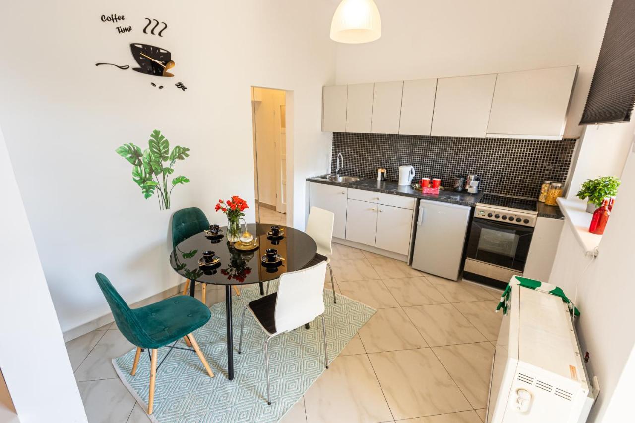 Vintage Senacka 9/7 Appartement *